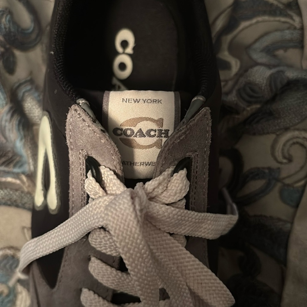 Coach Athletic Shoes, Perfect Condition - Picture 3 of 4